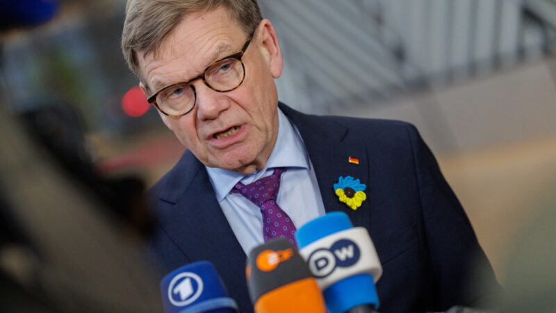 Vengrija blokuoja paramą Ukrainai: Vokietijos ministras rėžė be užuolankų