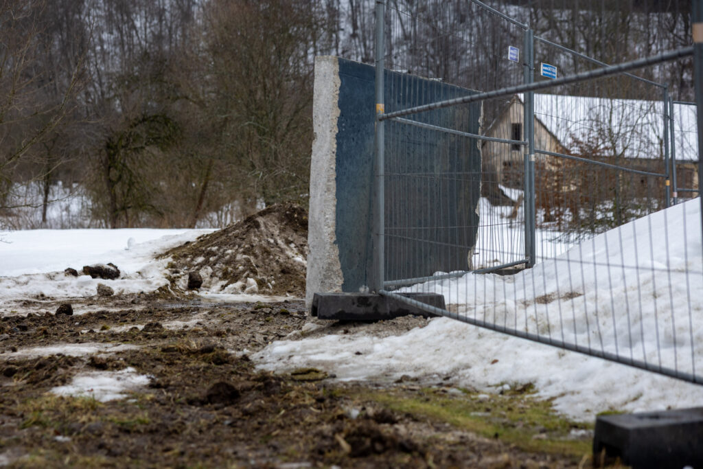 Griuvo Gitano Nausėdos tvora. ELTA / Julius Kalinskas nuotr.