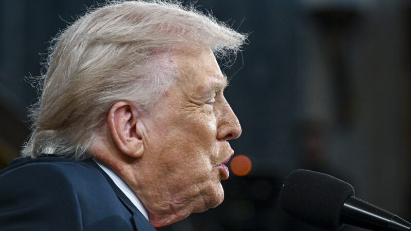 Kontrastų kupina Trumpo kalba: nuo muitų politikos iki imigracijos represijų