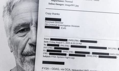 Buvęs JAV iždo sekretorius dėl ryšių su Epsteinu nebedėstys Harvarde. EPA/CRISTOBAL HERRERA-ULASHKEVICH