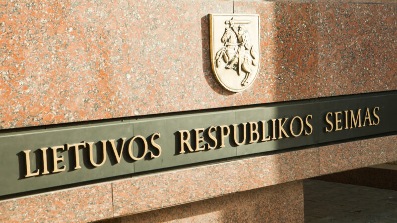 Seimas imsis sankcijų klausimo: siūloma pratęsti ribojimus Rusijai ir Baltarusijai bei įvesti dar vieną naują draudimą