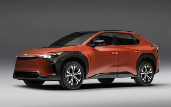 „Toyota“ ruošia revoliuciją: kodėl jų naujos baterijos privers pasitraukti konkurentus?