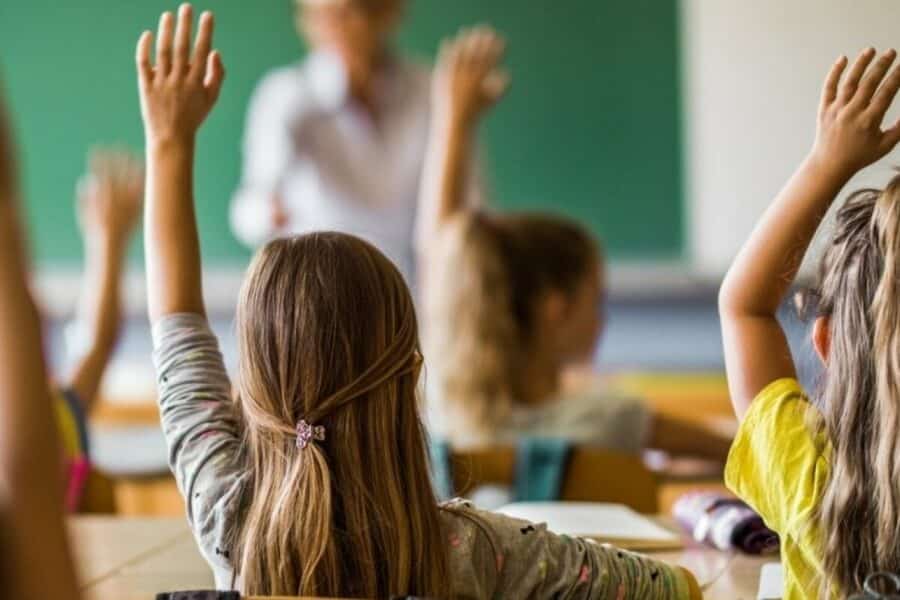 Ar tai pakeis gimstamumą? Siūloma smarkiai didinti išmokas tėvams