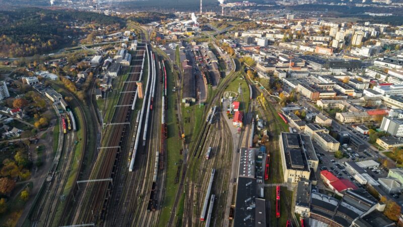Rusiški geležinkelio bėgiai į Kaliningradą ministrui ne problema, pokyčių imtis neskubama