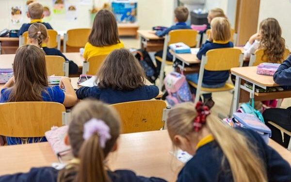 Šokiruojanti realybė mokyklose, vidurinis ugdymas Lietuvoje įvardytas kaip apgailėtinas