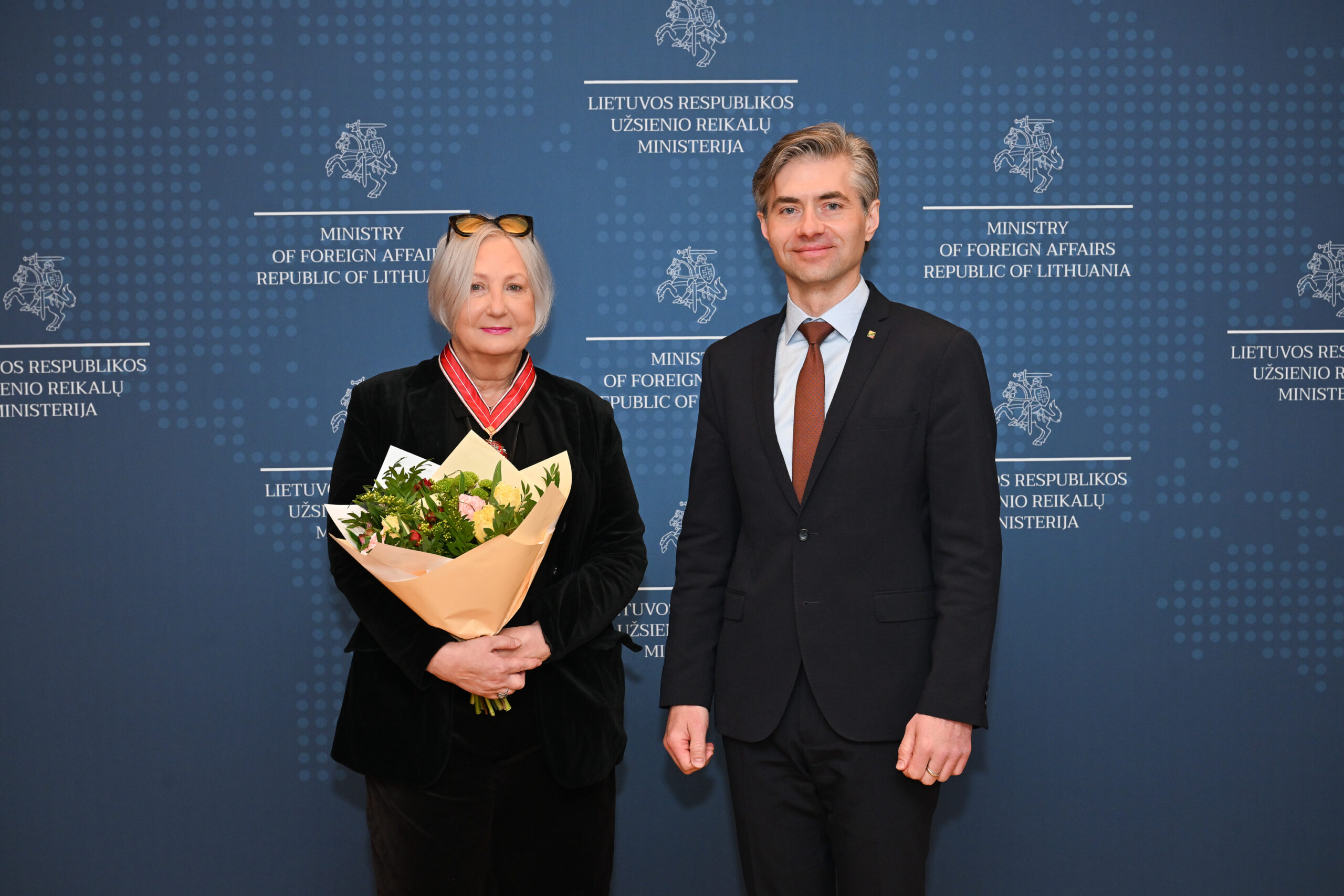 Už indėlį į diplomatijos paveldo įamžinimą apdovanota režisierė A. Lukošiūnienė