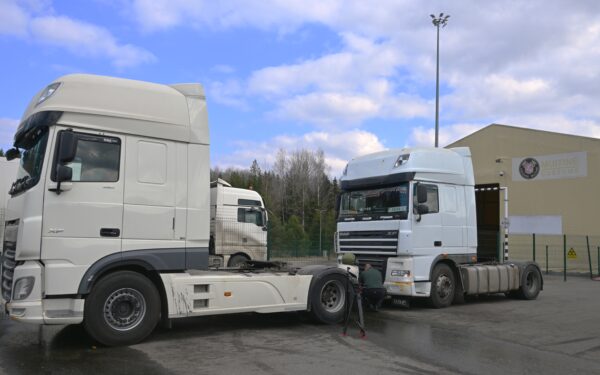 Situacija keičiasi: iš Baltarusijos grįžtančių vilkikų srautas pradėjo mažėti