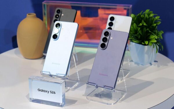 Naujas „Samsung“ nuvylė ar nustebino? Sužinokite, kuo „Galaxy S26“ lenkia „Galaxy S25“
