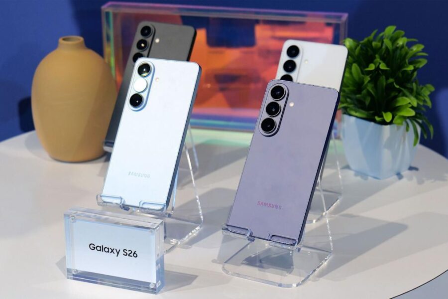 Naujas „Samsung“ nuvylė ar nustebino? Sužinokite, kuo „Galaxy S26“ lenkia „Galaxy S25“