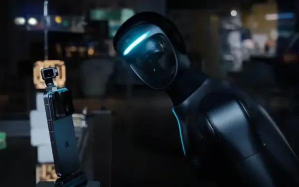Tai daugiau nei telefonas: „Honor“ pristato robotą, kuris taps jūsų asmeniniu padėjėju