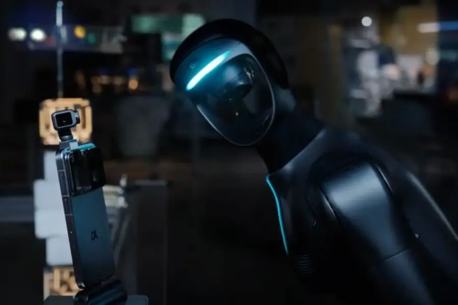 Tai daugiau nei telefonas: „Honor“ pristato robotą, kuris taps jūsų asmeniniu padėjėju