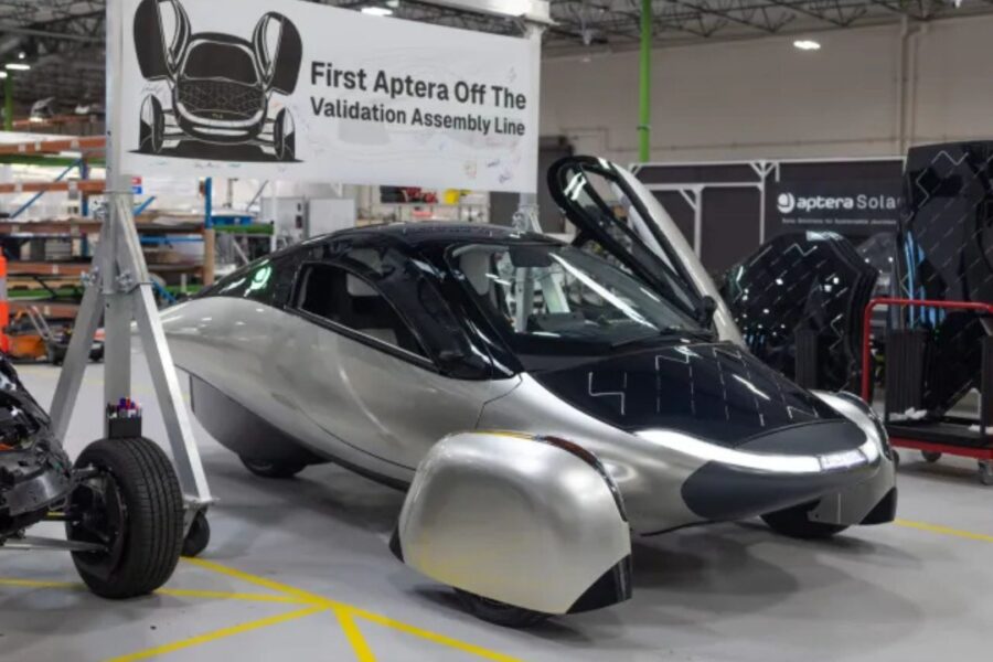 Dešimtmečio laukimas baigėsi: kaip atrodo pirmasis „Aptera“ saulės automobilis?