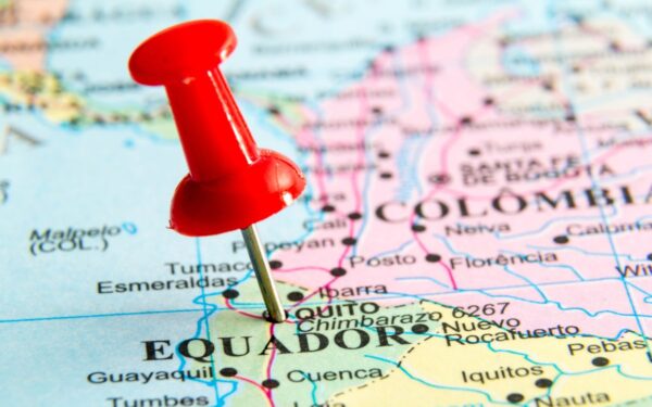 Kolumbijos ir Ekvadoro santykiai blogėja: pasirodė kaltinimai dėl bombardavimo