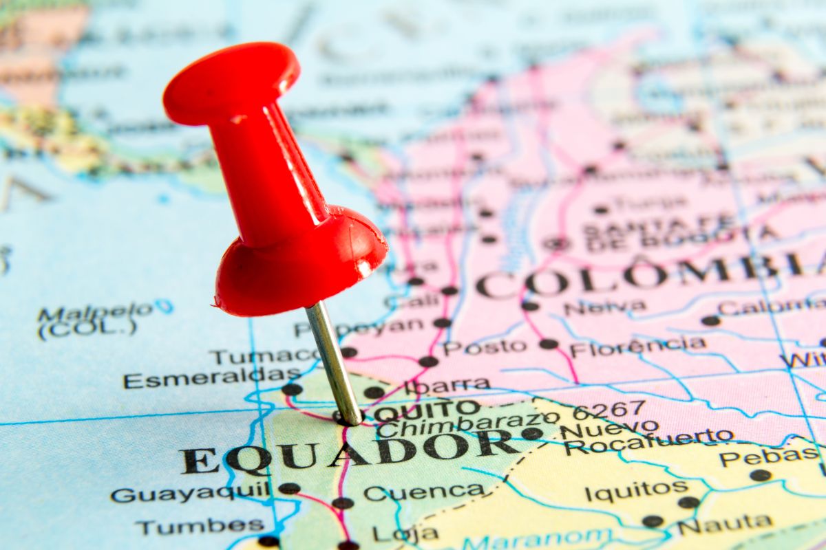 Kolumbijos ir Ekvadoro santykiai blogėja: pasirodė kaltinimai dėl bombardavimo