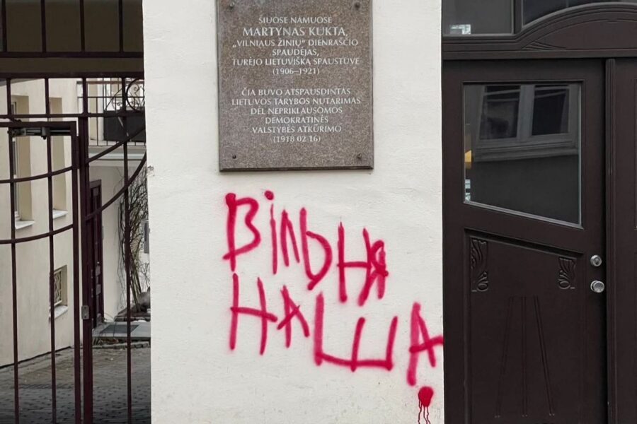 Provokuojantis užrašas. ELTA nuotr.