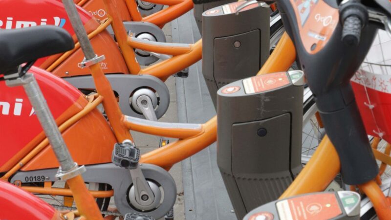Naujas paspirtukų ir elektrinių dviračių sezonas Vilniuje: štai, ką privalo žinoti vairuotojai