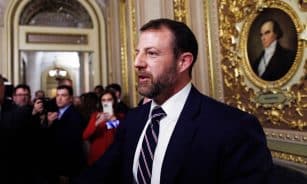 JAV Senatas naujuoju krašto saugumo sekretoriumi patvirtino buvusį mišrių kovos menų kovotoją Mulliną. EPA-ELTA