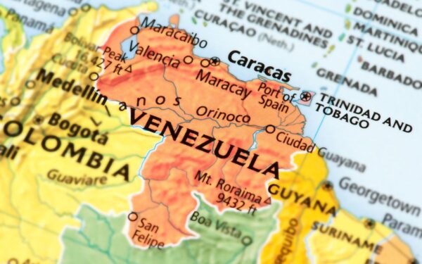 Venesuelos parlamentas svarsto reformą, kuri gali atverti duris JAV kasybos bendrovėms