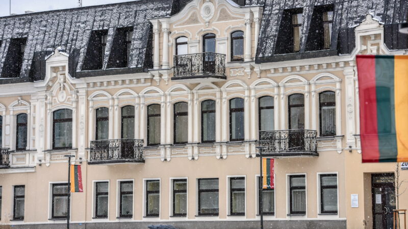 Skandalas Panevėžyje: butas parduotas už 399 eurus, dabar siekiama susigrąžinti tūkstančius