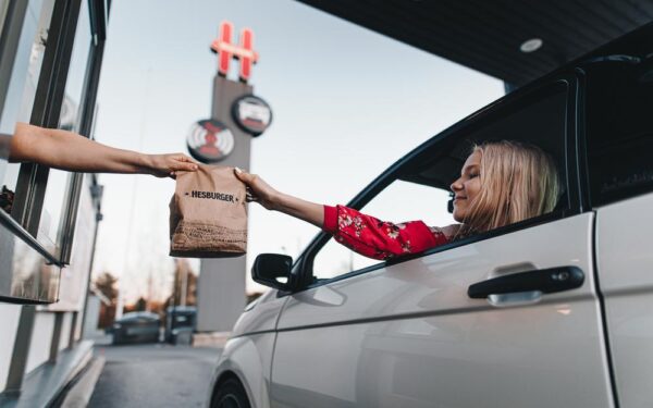 „Hesburger“ pajamos augo dviženkliu tempu: Lietuvoje užfiksuotas vienas sparčiausių augimų