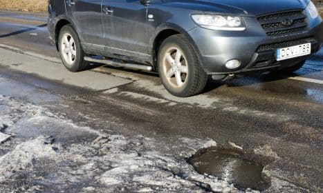 Pavojingos duobės Vilniaus gatvėse. Dainiaus Labučio (ELTA) nuotr.