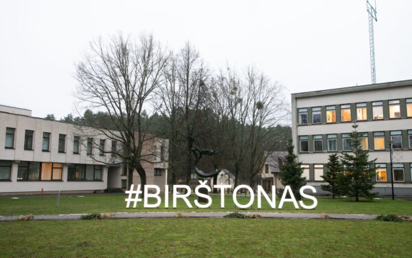 LAT galutinai nusprendė: Birštono politikė Žentelienė pagrįstai nuteista dėl „čekiukų“ skandalo