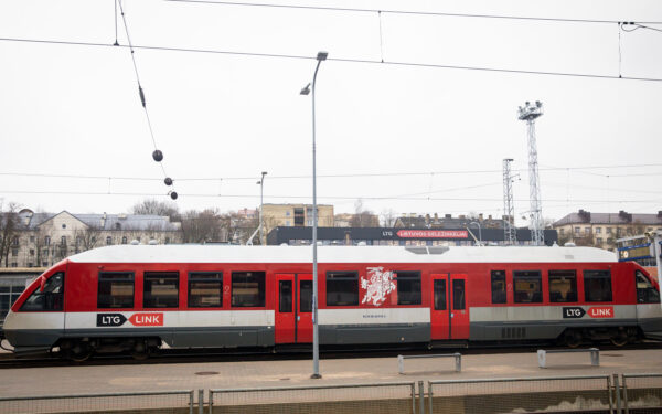 Siaubingas rytas Geležinkelio gatvėje – ant bėgių rastas vyro kūnas