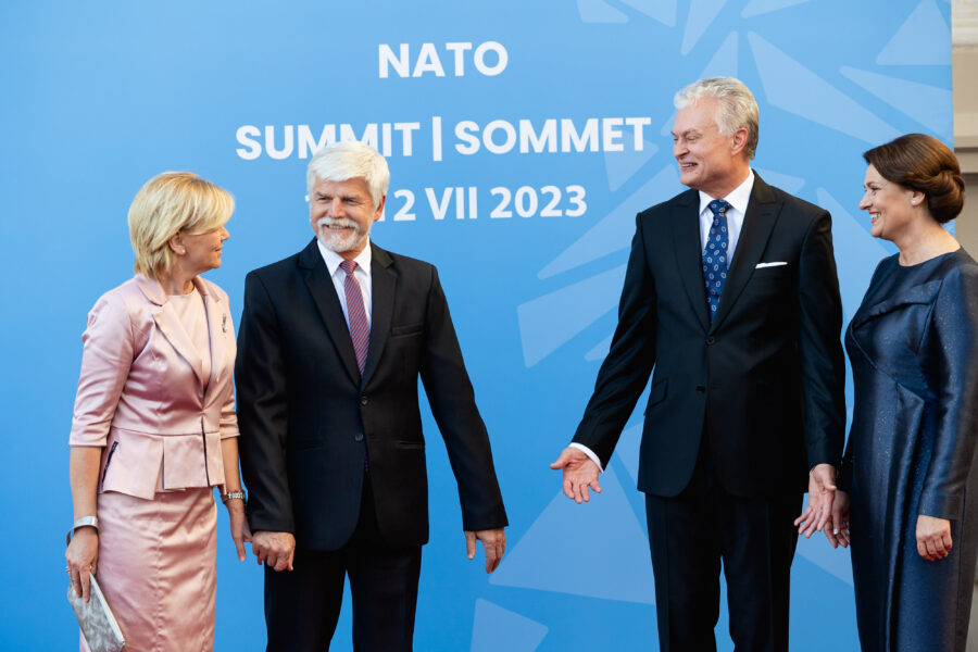 Pirmoji ponia Eva Pavlova, Čekijos prezidentas Petr Pavel, Lietuvos Respublikos Prezidentas Gitanas Nausėda, Pirmoji ponia Diana Nausėdienė. ELTA / Andrius Ufartas