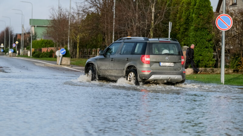 Pakilo Nevėžio vandens lygis Panevėžyje: savivaldybė komentuoja situaciją