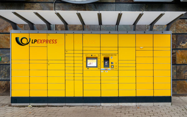 Lietuvoje tikras paštomatų pikas: per du mėnesius „LP Express“ – beveik 3 mln. siuntų