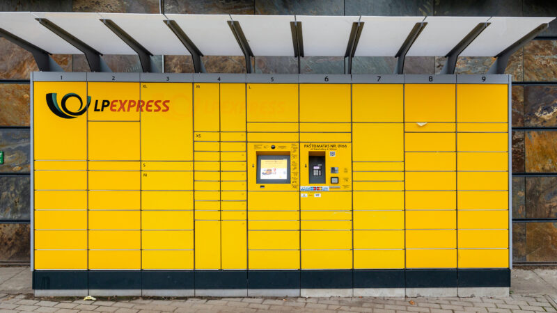 Lietuvoje tikras paštomatų pikas: per du mėnesius „LP Express“ – beveik 3 mln. siuntų