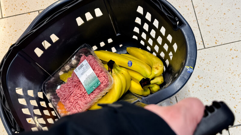 Ar valstybė pradės riboti maisto kainas? siūlomi sprendimai jau pasiekė Seimą