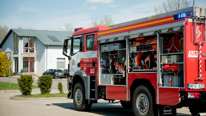 Vilniuje – pavojingas incidentas statybose: žmogus nukrito iš kelių aukštų
