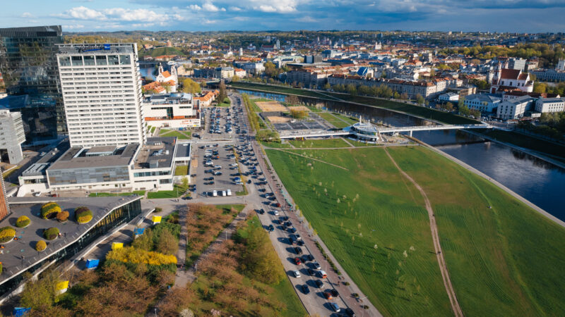 Nauja apklausa nustebino: Lietuviai lenkia latvius ir estus, bet yra viena problema