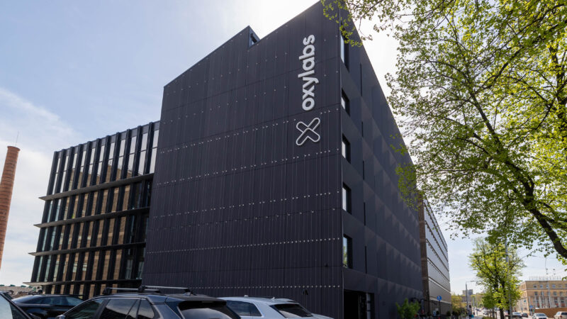 Reikšmingi pokyčiai technologijų sektoriuje: „Oxylabs“ keičia vadovą