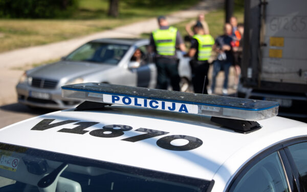 Jonavos rajone – mirtinas incidentas remontuojamoje kelio atkarpoje, žuvo vyras