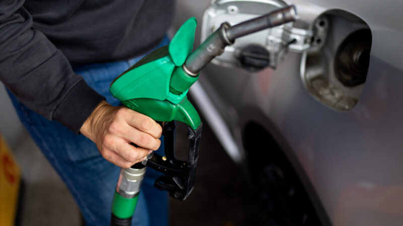 Pigūs degalai gali brangiai kainuoti: vairuotojai įspėjami neperžengti ribos