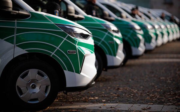 Vilniaus rajone, prie kapinių, sudegė automobilis, įtariamas padegimas