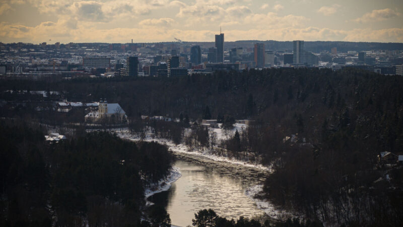 Darbo rinkoje – naujas signalas: darbdaviai darbuotojų ieško pasyviau nei pernai