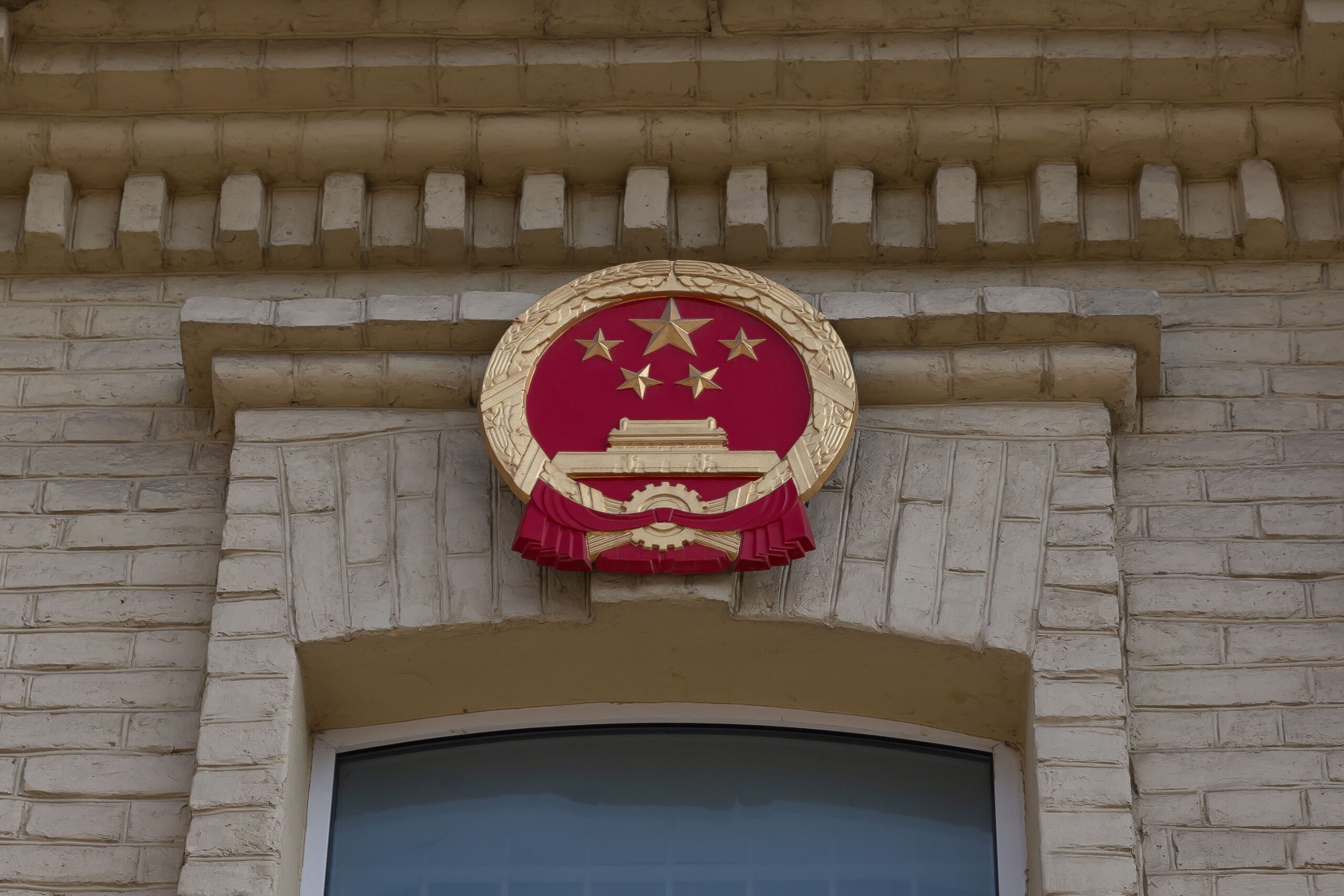 Saugumo ataskaita atskleidė: į Kiniją vykstantys lietuviai gali susidurti su didesne saugumo rizika