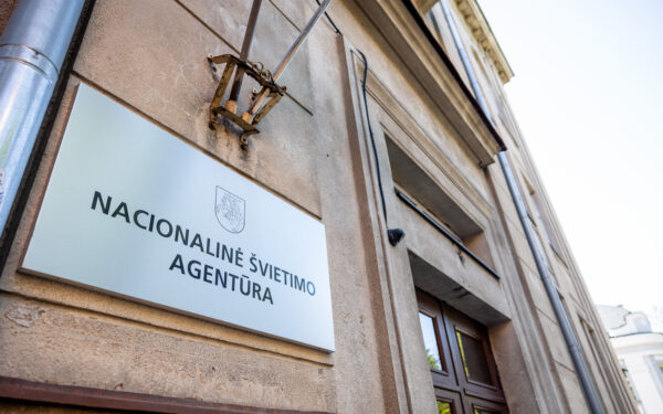 NŠA duomenimis brandos egzaminus laikys daugiau nei pernai: štai, kokie egzaminai tarp populiariausiųjų