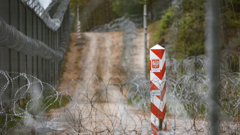 VSAT praneša: pasienyje vėl apgręžti du neteisėti migrantai