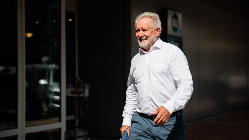 Verslas renkasi kitur: „Aumovio“ traukiasi, politikai kalba apie priežastis