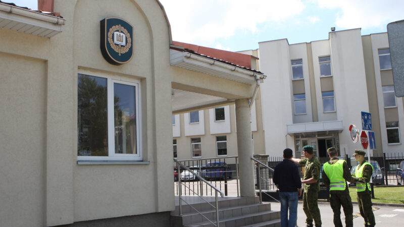 Naujas vadovėlis moksleiviams: Karo akademija mokys apie nacionalinį saugumą