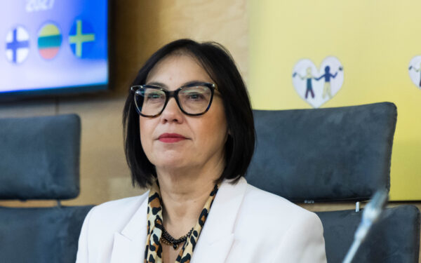 Teismas pripažino sprendimą neteisėtu: kodėl premjerė vis tiek gina ministrę?