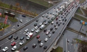 Automobilių kamščiai. ELTA / Andrius Ufartas