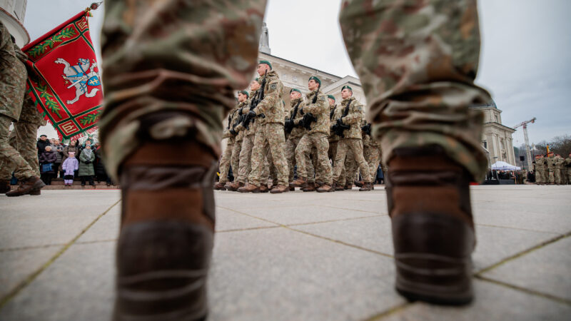 Klaipėdoje – neeilinė diena: Lietuvos kariai išlydimi į misiją Kosove
