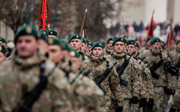 Lietuva ruošiasi blogiausiam: savivaldybėse kurs gynybos erdves, įsitrauks tūkstančiai