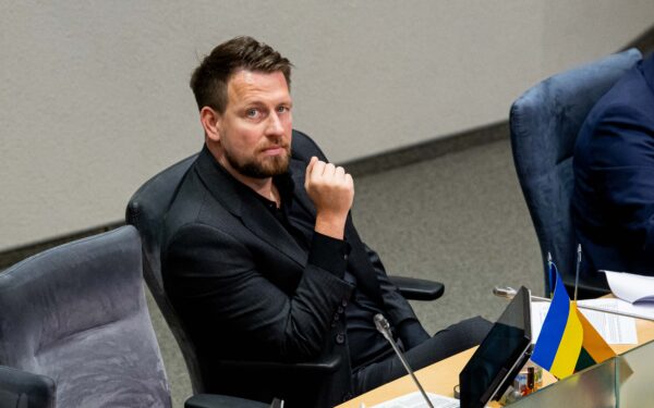 Prieš rinkimus – keisti pinigų srautai: tyrimas atskleidė, kaip buvo finansuota „Nemuno aušra“