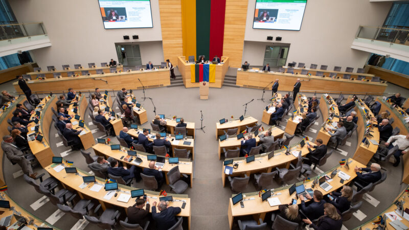 Skvernelio ateitis pakibo ant plauko, Seimas spręs dėl neliečiamybės